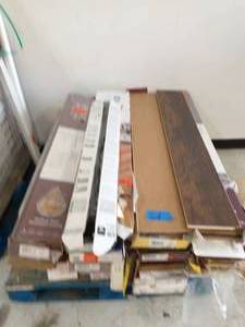 lot 61 image: pallet of mixed flooring