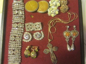 Vintage Costume Jewelry