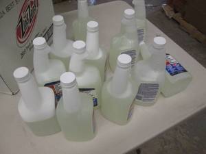 12 1 quart comet cleaner with bleac...