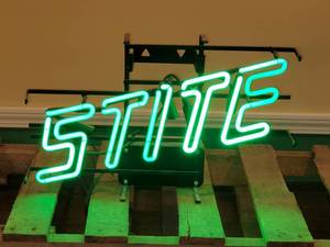 lot 8 image: Stite Green Neon Beer Sign