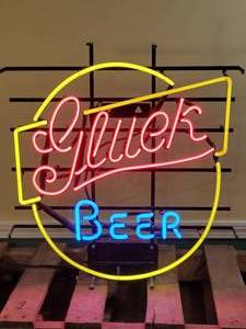 lot 36 image: Awesome Gluek Beer Neon Sign