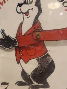 lot 79 image: Plastic Hamms Beer Mancave Wall Clock