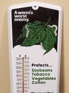 lot 121 image: Metal Temperature Gauge by Dipel Worm Killer