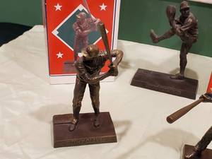 lot 189 image: (3) Minnesota Twins Game Day Promotional Figures
