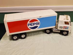 lot 206 image: 1970s Pressed Tin Ertl Pepsi Tractor Trailer