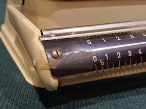lot 252 image: Vintage Scale by Invento Made in Germany