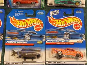 lot 268 image: (8) Hot Wheels Collectable Cars Lot