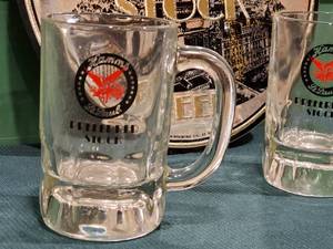 lot 162 image: Mancave Hamms Prefered Stock Bar Mirror & (2) Hamms Perfered Stock Beer Mugs