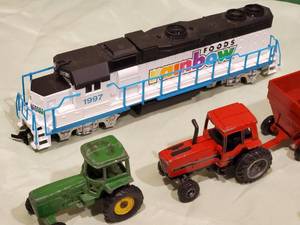 lot 294 image: Miniature Tractor Farm Equipment & HO Scale Train Lot