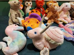 lot 298 image: (18) Beanie Babies Lot