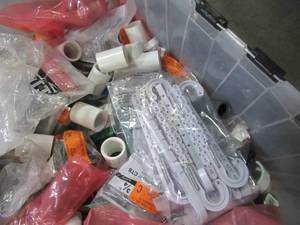WHOLESALE MIXED PALLET OF MICELLANOUS BATH AND DRAIN PVC FITTINGS
