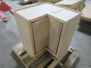 Hampton Bay Assembled 28.5x34.5x16.5 in. Lazy Susan Corner Base Kitchen Cabinet in Unfinished Beech KBLSN36-UFDF