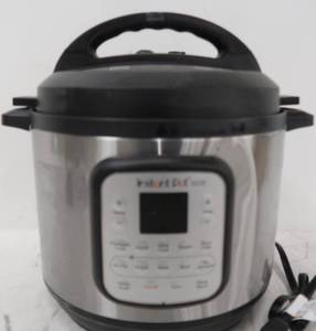 lot 218 image: Instant Pot - Duo Crisp 8qt Digital Multi Cooker with Air Fryer - Stainless SteelSilver