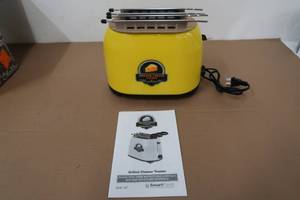 lot 242 image: Smart Planet GCN1ST Grilled Cheese Toaster With Grill Cage