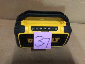 20-Volt MAX Bluetooth Speaker by DEWALT Customer Returns See Pictures