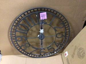 Utopia Alley Manhattan Industrial Wall Clock, Analog, Pewter, 32 Customer Returns See Pictures