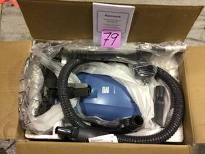 200 Series Bagged Canister Vacuum Cleaner by KENMORE Customer Returns See Pictures