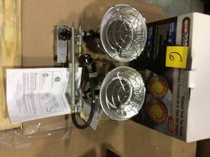lot 6 image: Dyna-Glo 30K BTU Double Tank-Top Radiant Propane Portable Heater Customer Returns See Pictures