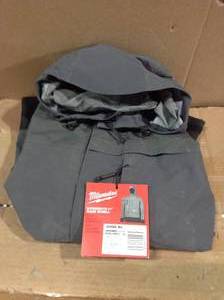 lot 53 image: Mens X-Large Gray HYDROBREAK Layer Rain Shell Jacket by Milwaukee Customer Returns See Pictures