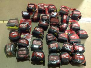 lot 72 image: MIX LOT OF Wide Blade Magnetic Tape Measure  by Milwaukee Customer Returns See Pictures