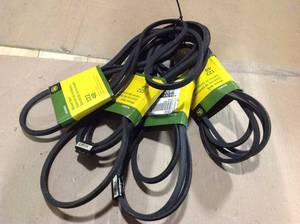 lot 80 image: John Deere Original Equipment V-Belt #GX21833 Customer Returns See Pictures