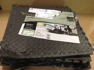 lot 93 image: Dark Gray 24 in. x 24 in. x 0.47 in. Foam Interlocking GymGarage Flooring (24 sq. ft.) (6-Pack) Customer Returns See Pictures