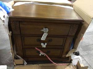 Picket House Barrow Nightstand&nbsp&nbspCustomer Returns See Pictures&nbsp