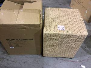 Oriental Furniture 18.5 in. Rush Grass Square Stand in Natural&nbsp&nbspCustomer Returns See Pictures&nbsp