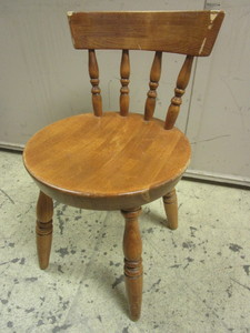 lot 509 image: VINTAGE PILGRIM HARDWOOD CHAIR