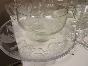 lot 575 image: ASSRTD. GLASSWARE, SERVING DISHES, VASES, MORE