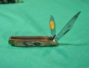 lot 81 image: Steel Warrior by Frost Cutlery - Trapper Pocket Knife & Little Peanut Pocket Knife - Both New