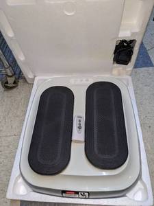 lot 272 image: Slim Circulation Leg Exerciser