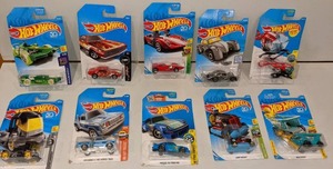 lot 200 image: 10 New Hot Wheels Cars