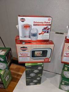 lot 214 image: Home Security Items