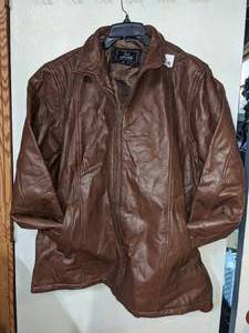 lot 107 image: M Collection Mens Faux Leather Jacket XL
