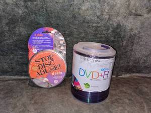 lot 128 image: Blank DVDR & Disc Skins