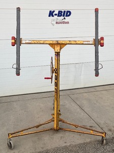 lot 7 image: TelPro Drywall  Material Hoist