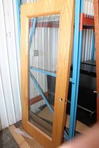 lot 221 image: Solid Wood Interior Door with Glass Window