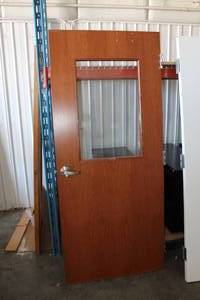 lot 226 image: Solid Wood Interior Door with Glass Window