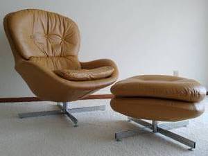 Egg Style Swivel Chair with Ottoman
