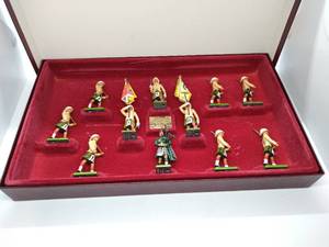 W. Britain Metal Toy Soldiers- Seaforth Highlanders The Ross-Shire Buffs Duke of Albanys