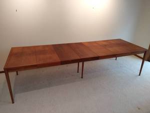 Stunning Mid Century Modern Teak Wood Dining Table