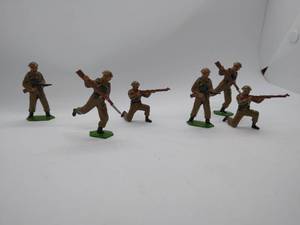 W. Britain Metal Toy Soldiers- British Infantry