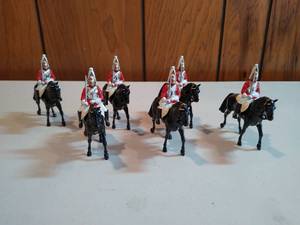 British Soldiers Hand Painted Metal Toy Soldiers