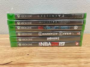 lot 44 image: Lot of 6 Xbox One Video Games