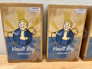 lot 20 image: Lot of 4 Fallout Vault Boy Bobblehead Figures