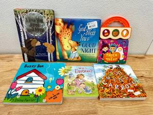 lot 28 image: Lot of 6 Childrens Board Books