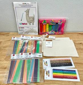 lot 36 image: Lot of Art & Craft Supplies Coloring Marker Bags and More