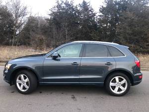 2010 Audi Q5 3.2 Quattro Premium PLUS - AWD - 90,750 miles - Fully Loaded
