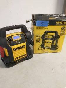DEWALT 1400 Peak Amp Portable Car Jump Starter with Digital Compressor